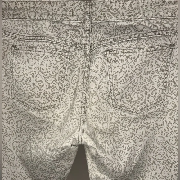 Free People Denim Gray Lace Print Skinny Zipper Ankle Jeans Size 29 FAIR - Picture 12 of 14